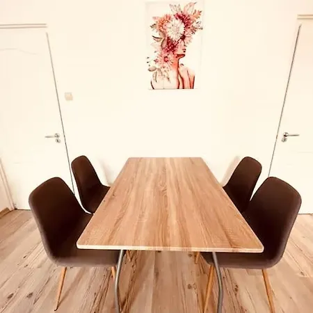 Westend Warm & Cozy Appartement